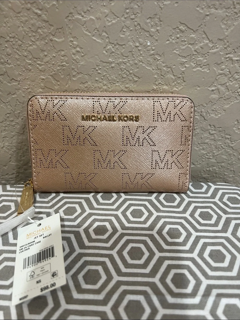 Michael Kors jet set leather Ballet MK Perforated Zip Wallet card case